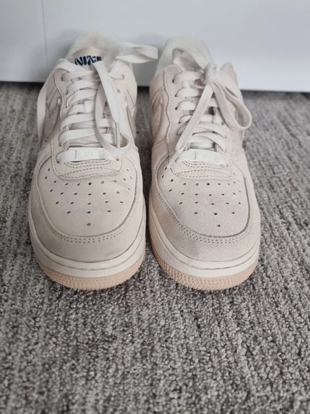 Nike Air Force 1 Suede - Picture 2 of 5